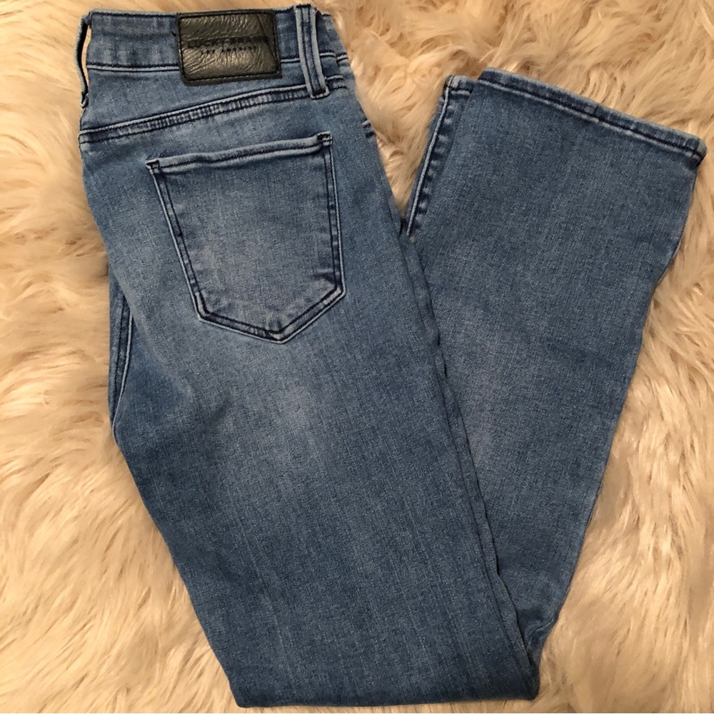 LuckyBrand Mid Raise Straight Leg Jeans Women’s Size 8/29A